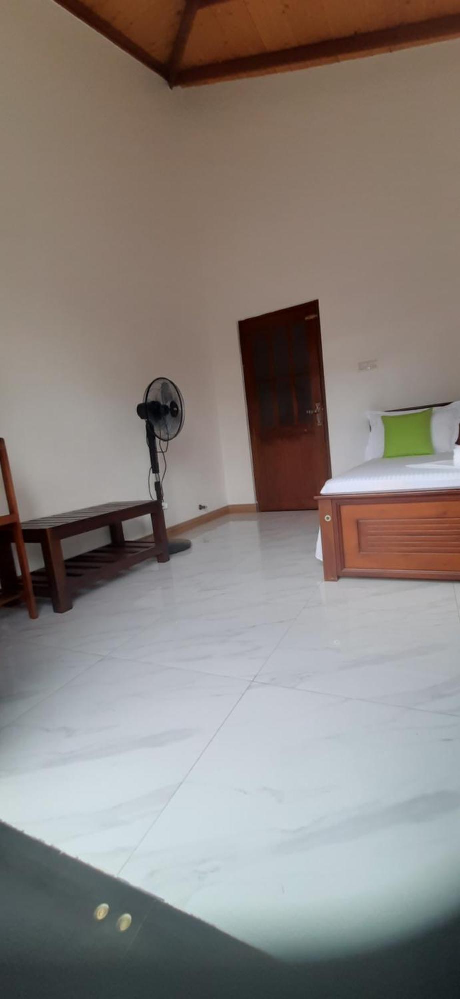 Seven Luck Palace Kandy Bagian luar foto