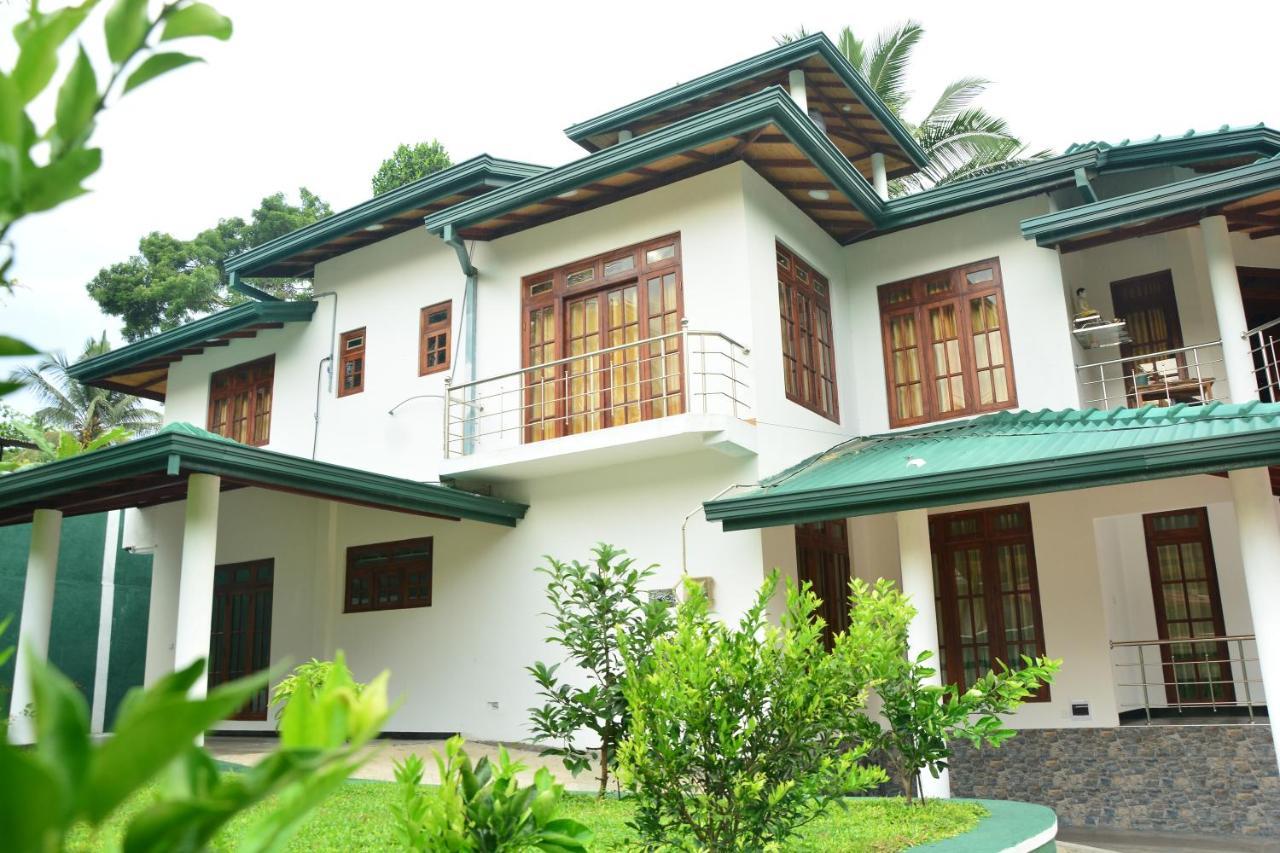 Seven Luck Palace Kandy Bagian luar foto