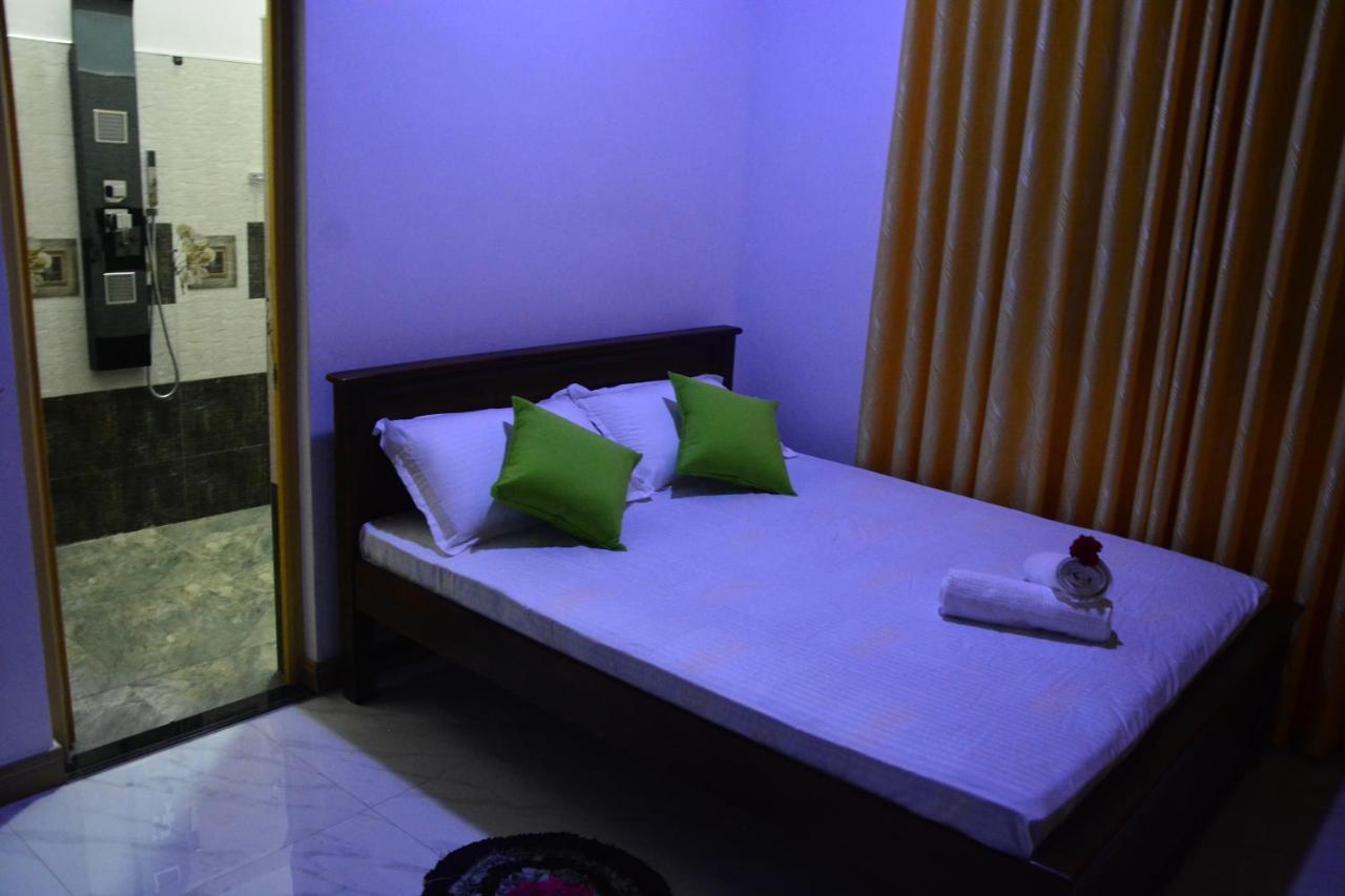 Seven Luck Palace Kandy Bagian luar foto