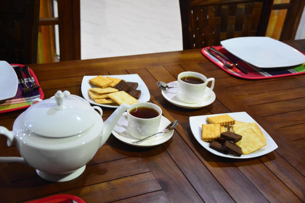 Seven Luck Palace Kandy Bagian luar foto
