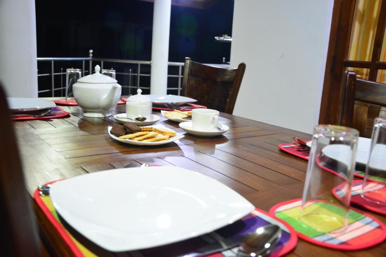 Seven Luck Palace Kandy Bagian luar foto