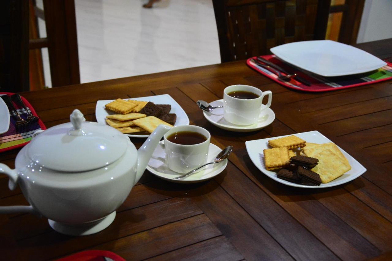 Seven Luck Palace Kandy Bagian luar foto